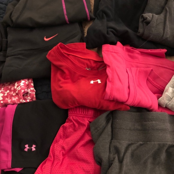 *sold* Workout clothes UnderArmour Nike VS express - Picture 4 of 4